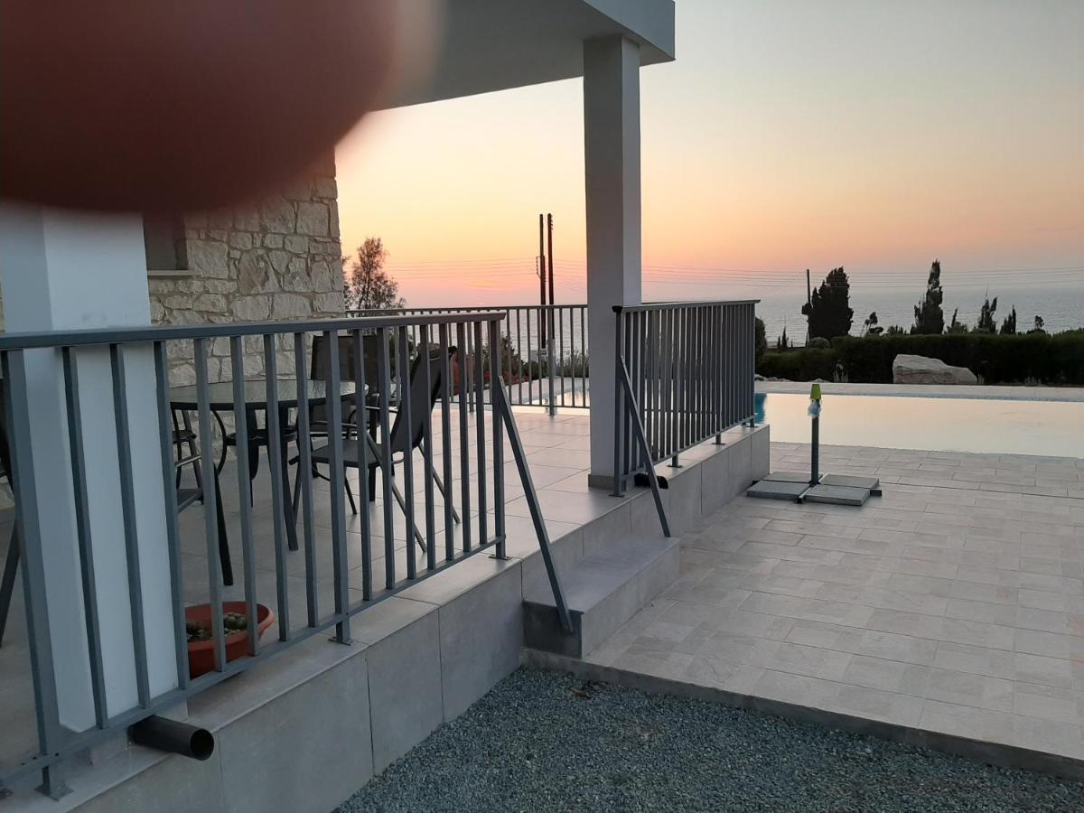 Pomos Idol Exceptional Beach Villa Exterior photo