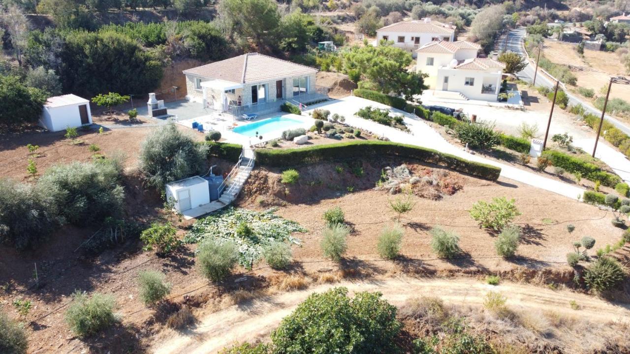 Pomos Idol Exceptional Beach Villa Exterior photo