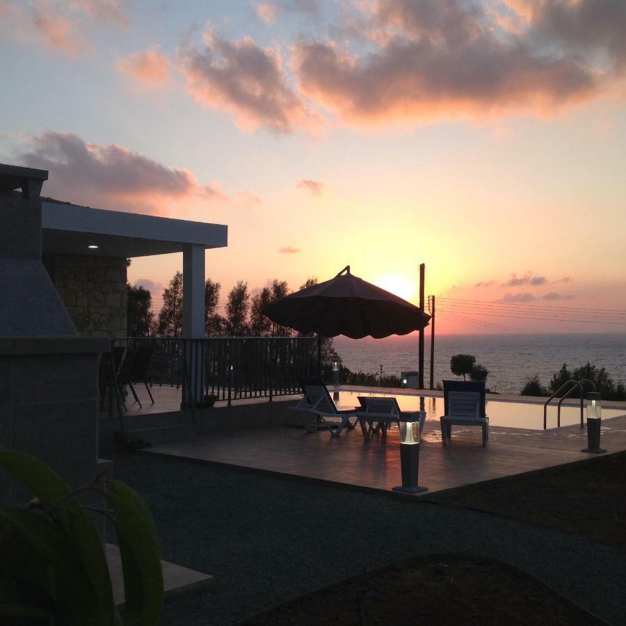 Pomos Idol Exceptional Beach Villa Exterior photo