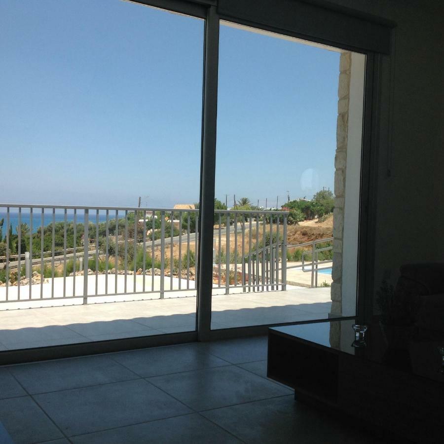 Pomos Idol Exceptional Beach Villa Exterior photo